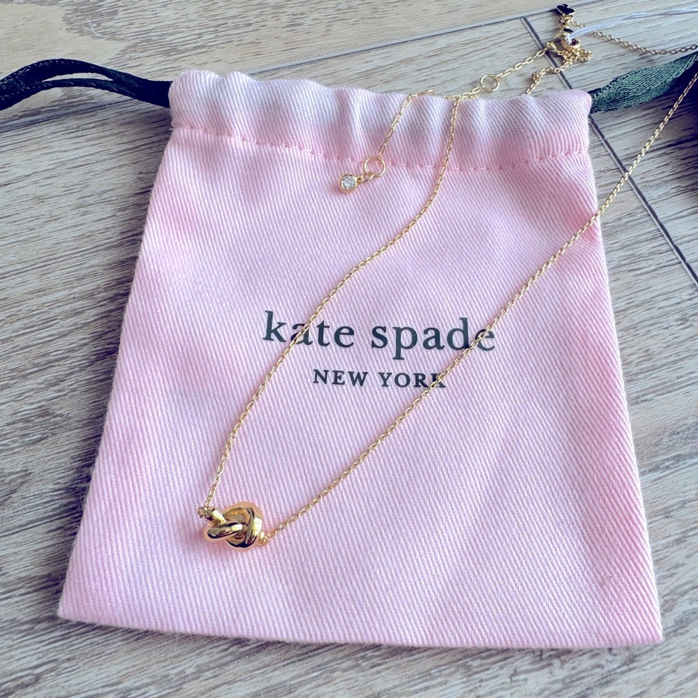 Kate Spade Sailors Knot Necklace Gold tone